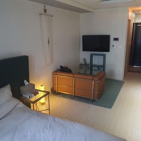 Dongseongro Dsr&U Hotel Room Daegu Esterno foto