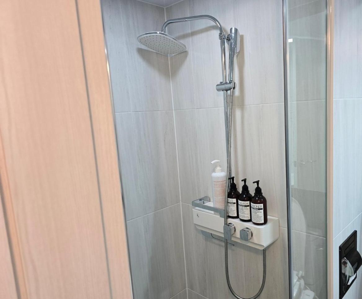Dongseongro Dsr&U Hotel Room Daegu Esterno foto