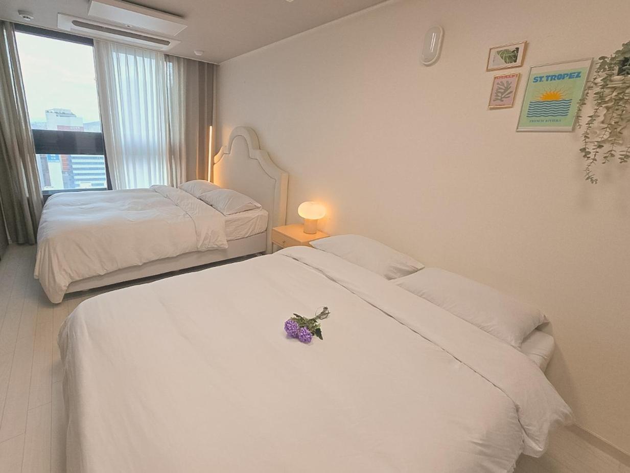 Dongseongro Dsr&U Hotel Room Daegu Esterno foto