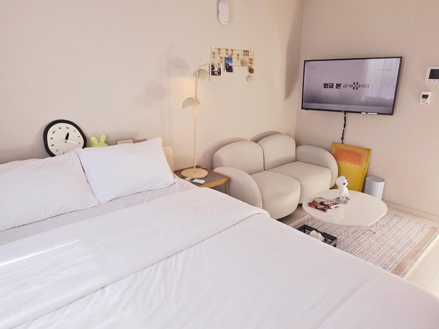 Dongseongro Dsr&U Hotel Room Daegu Esterno foto