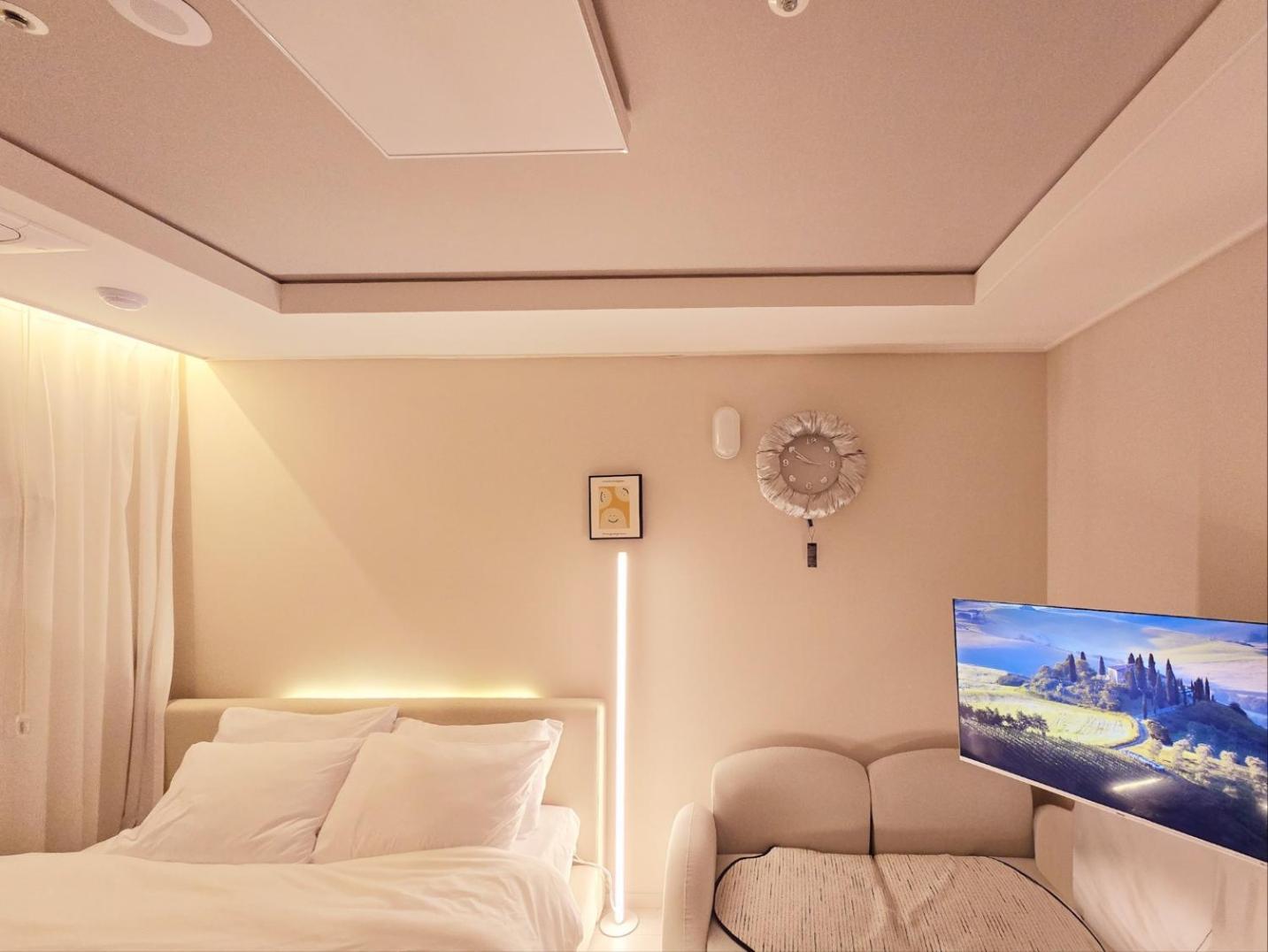 Dongseongro Dsr&U Hotel Room Daegu Esterno foto