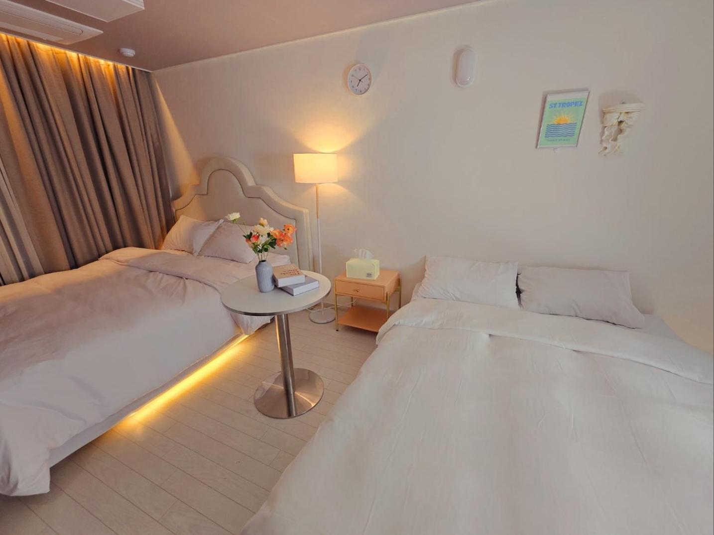 Dongseongro Dsr&U Hotel Room Daegu Esterno foto
